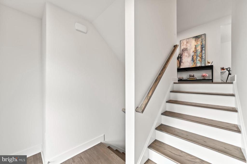 47 E Hartwick
