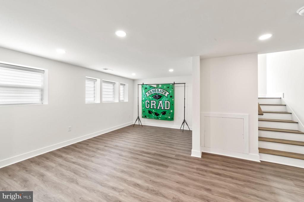 47 E Hartwick