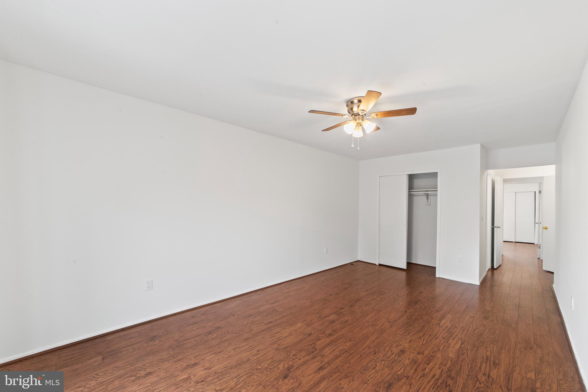 23 Bloomingdale Dr #4b