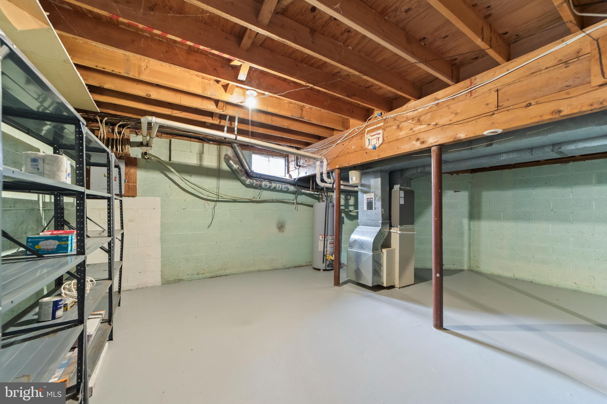 23 Bloomingdale Dr #4b