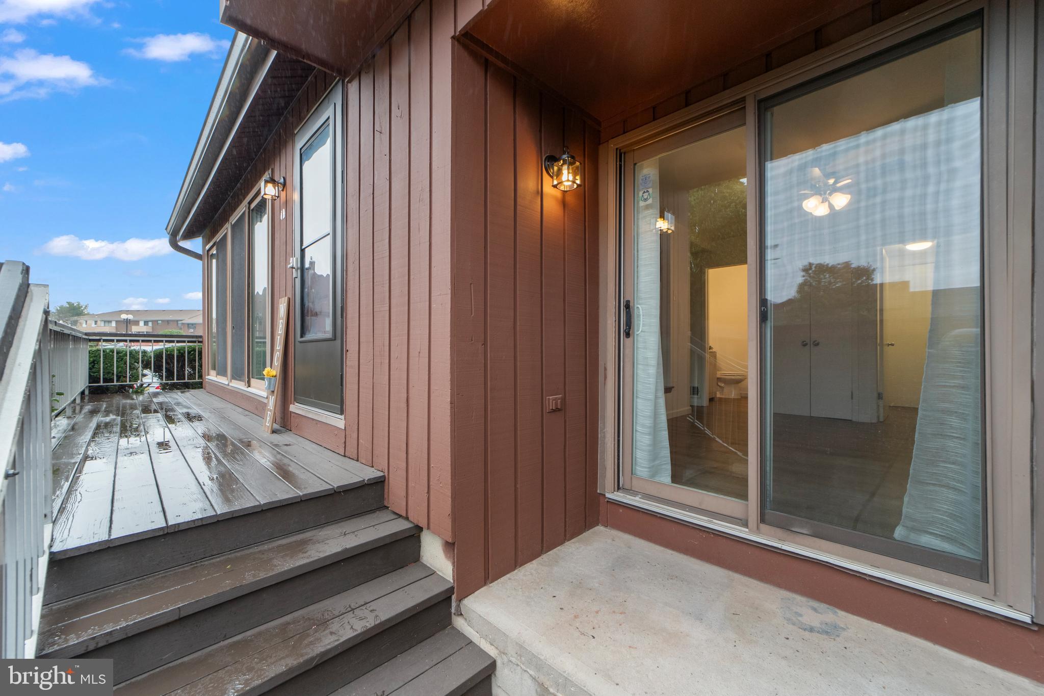 23 Bloomingdale Dr #4b