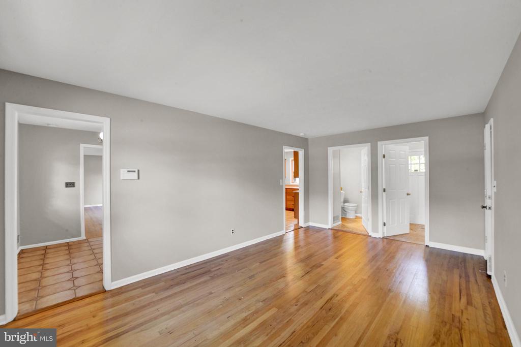 382 Burnt Hill Rd