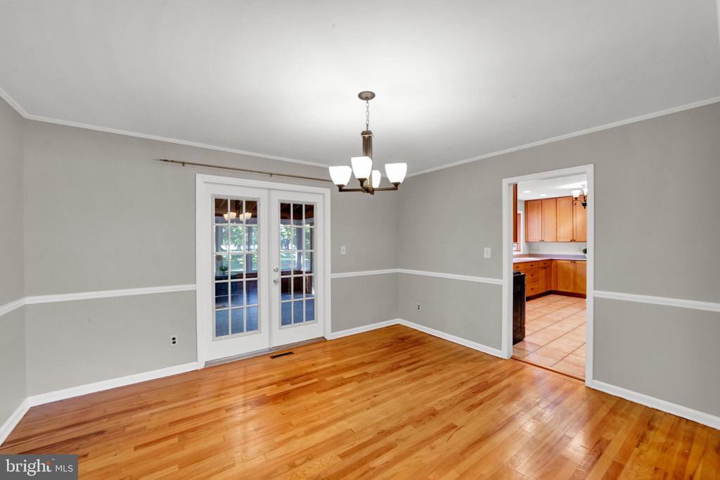 382 Burnt Hill Rd