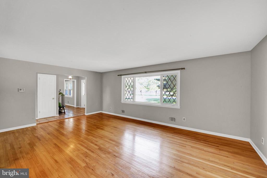 382 Burnt Hill Rd