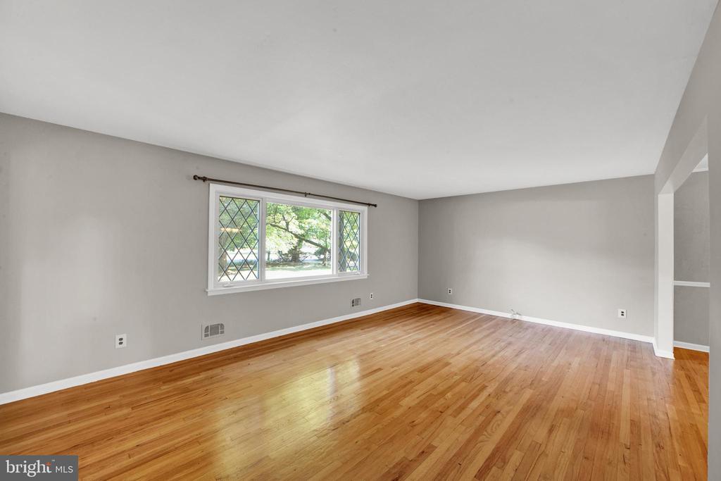 382 Burnt Hill Rd