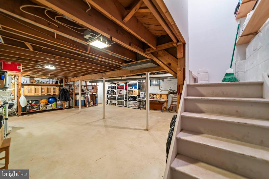 382 Burnt Hill Rd