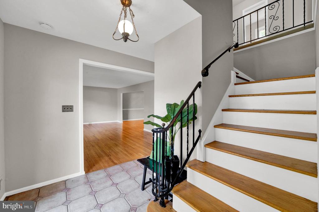 382 Burnt Hill Rd