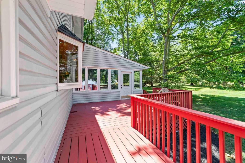 382 Burnt Hill Rd