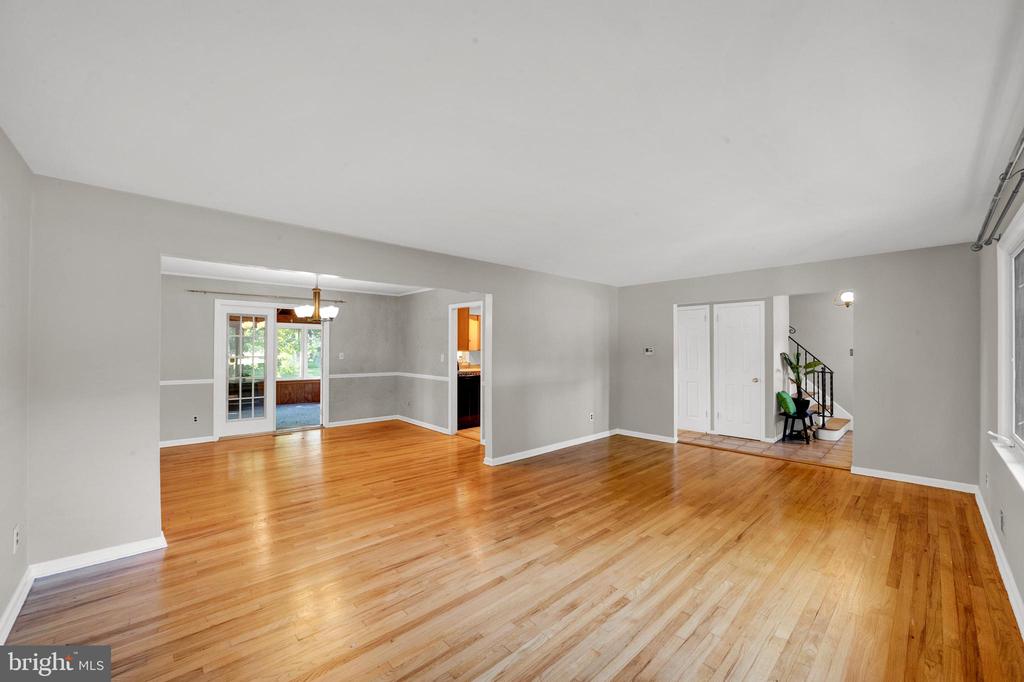 382 Burnt Hill Rd