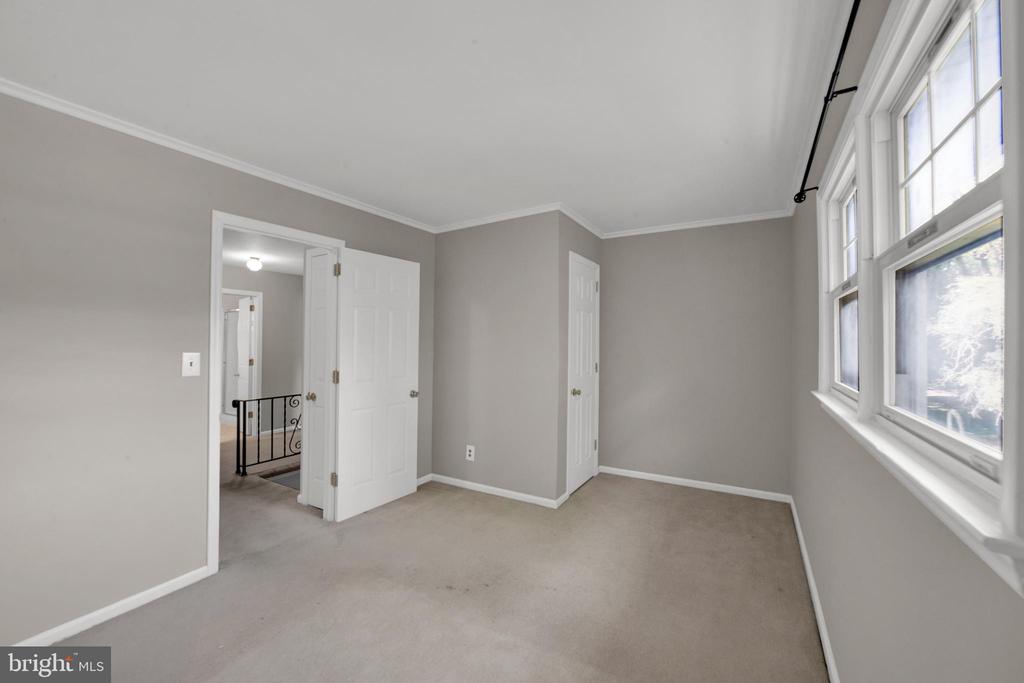 382 Burnt Hill Rd