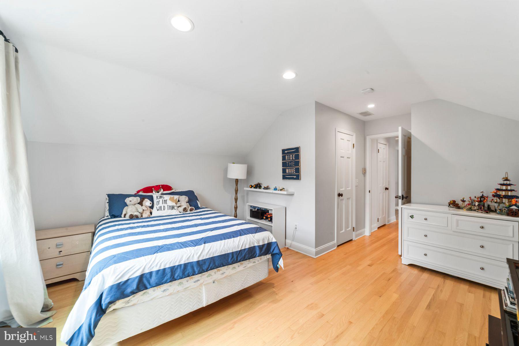 325 Spring Hill Rd