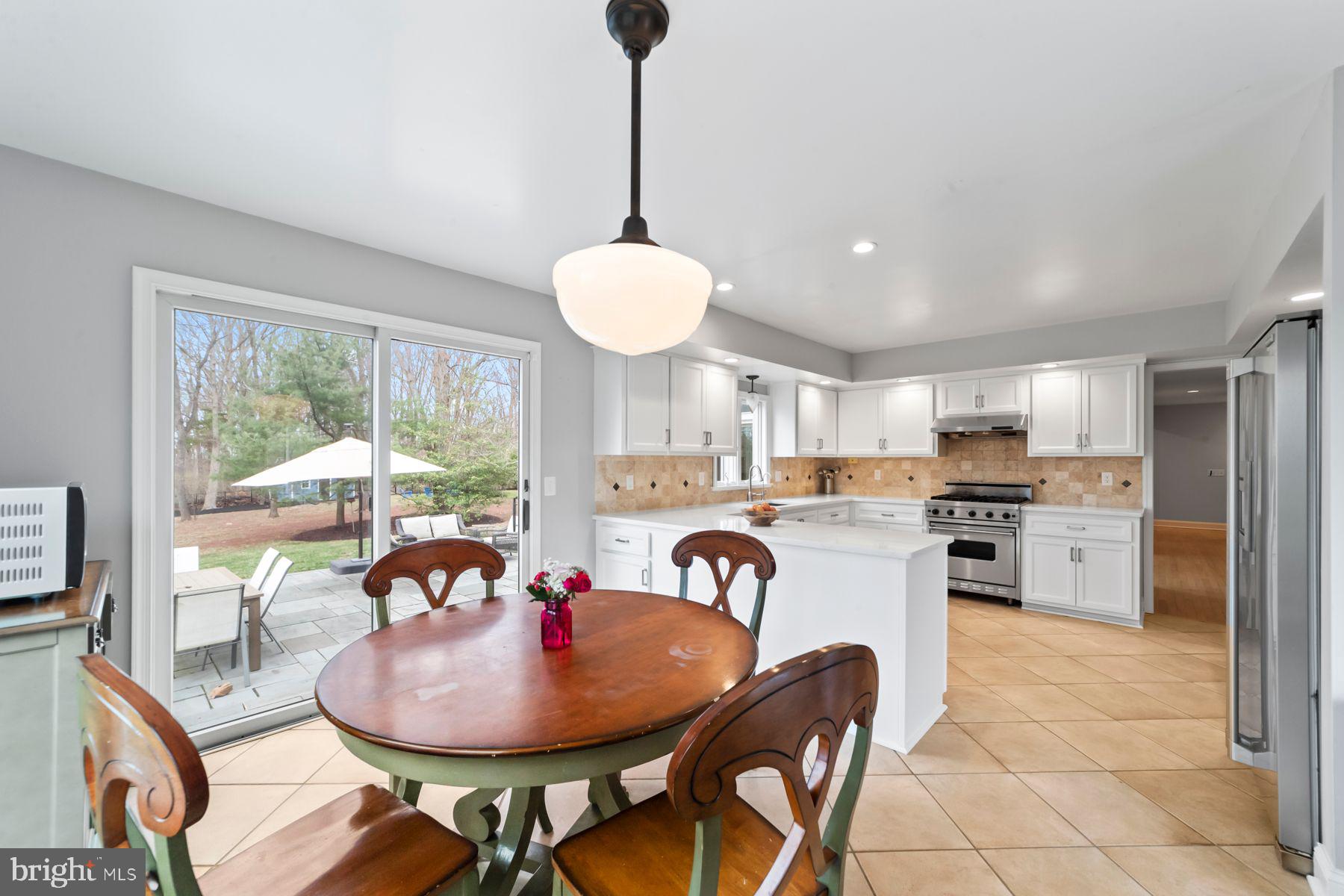325 Spring Hill Rd