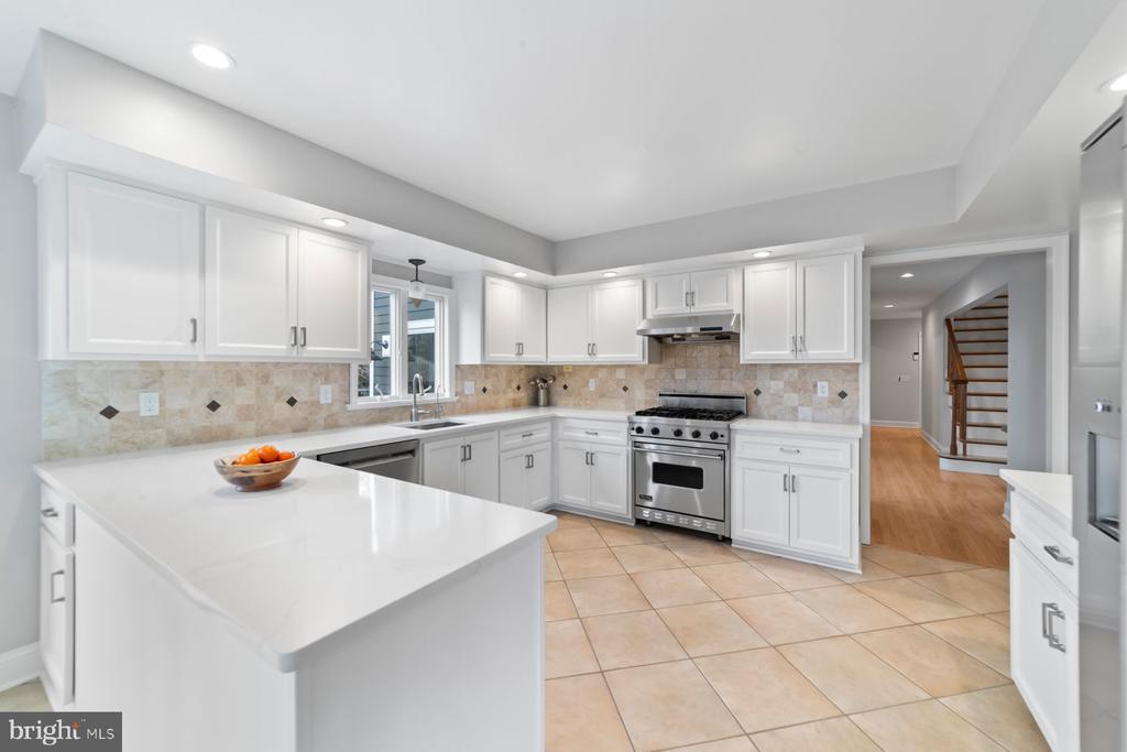 325 Spring Hill Rd