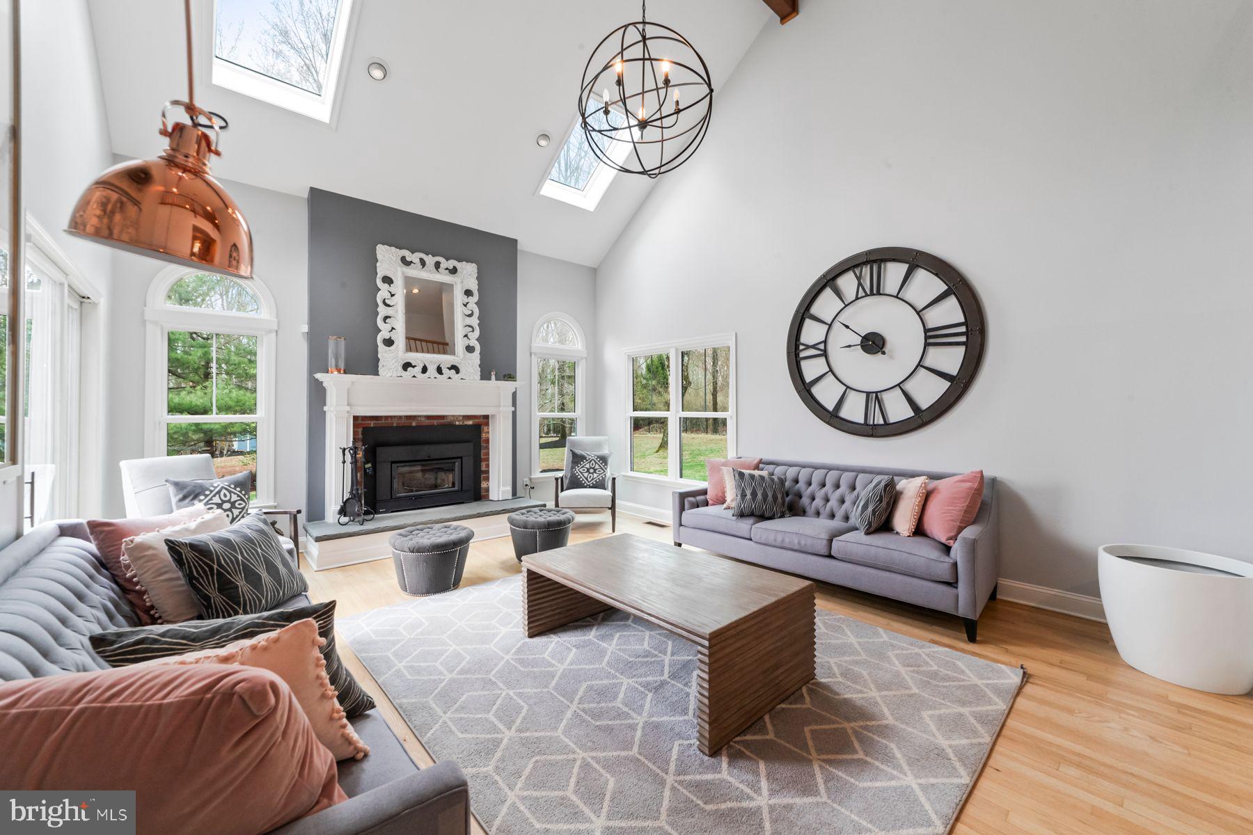 325 Spring Hill Rd