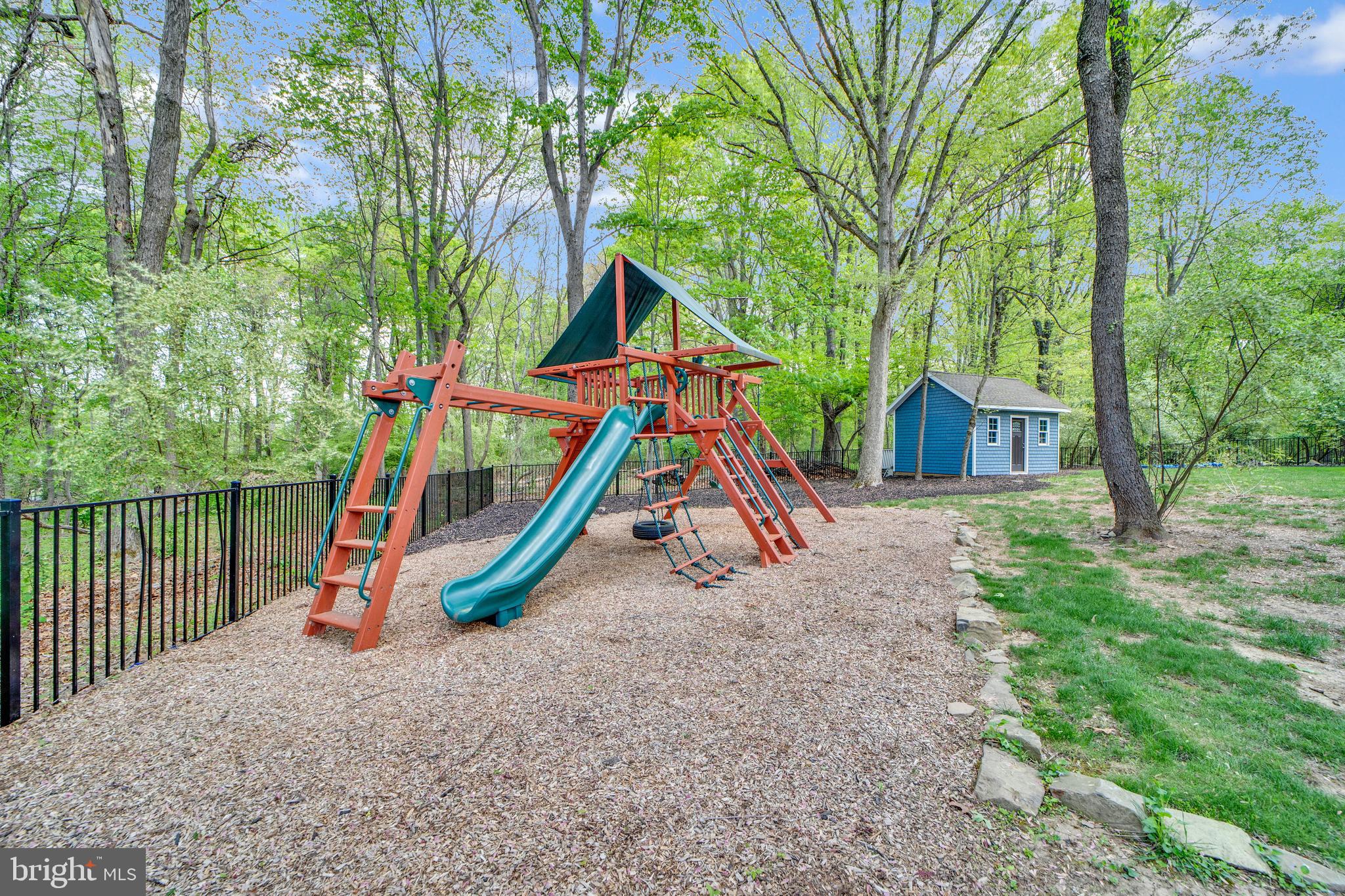 325 Spring Hill Rd