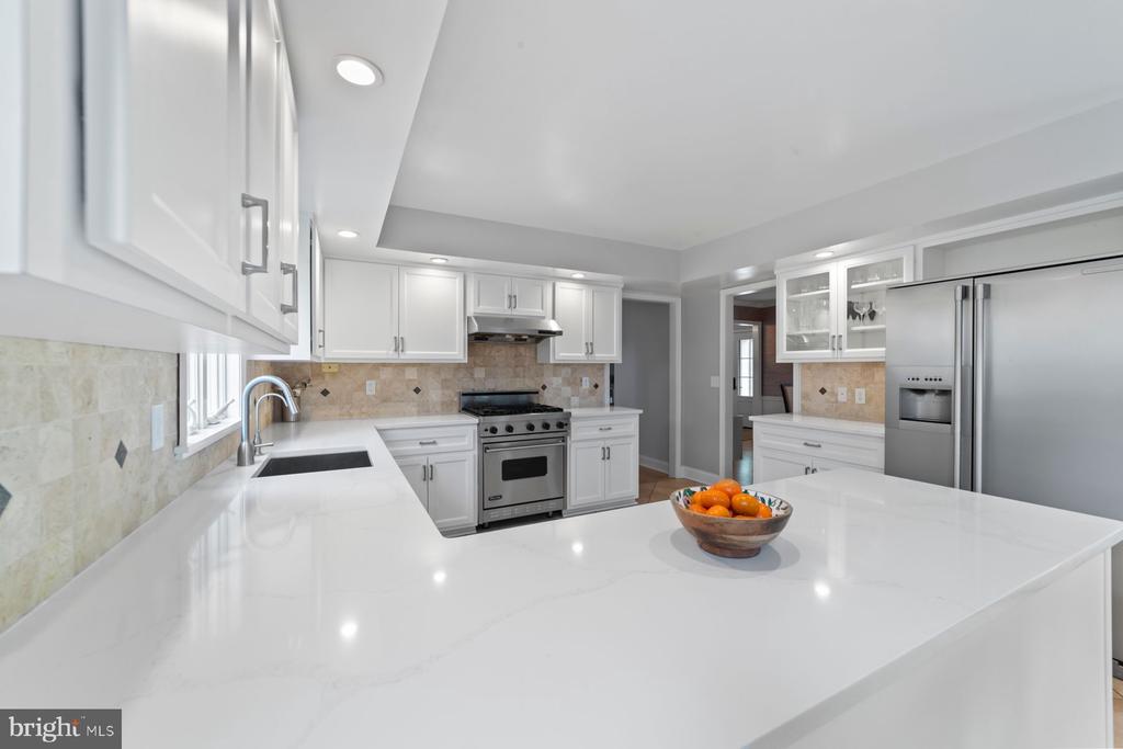 325 Spring Hill Rd