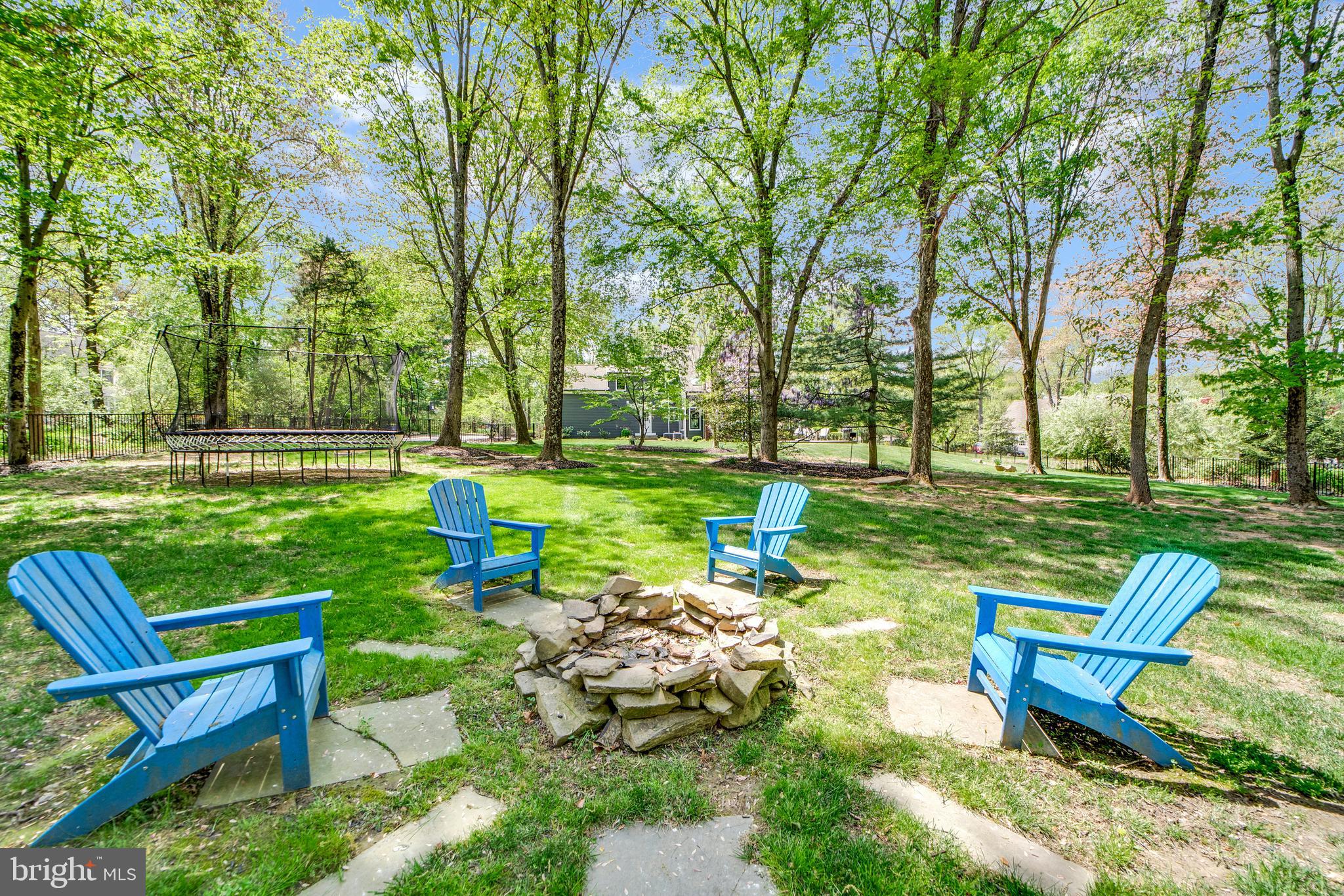 325 Spring Hill Rd