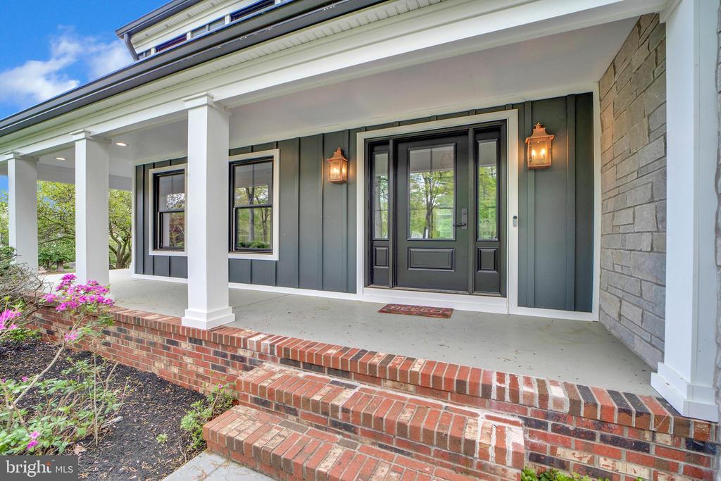 325 Spring Hill Rd