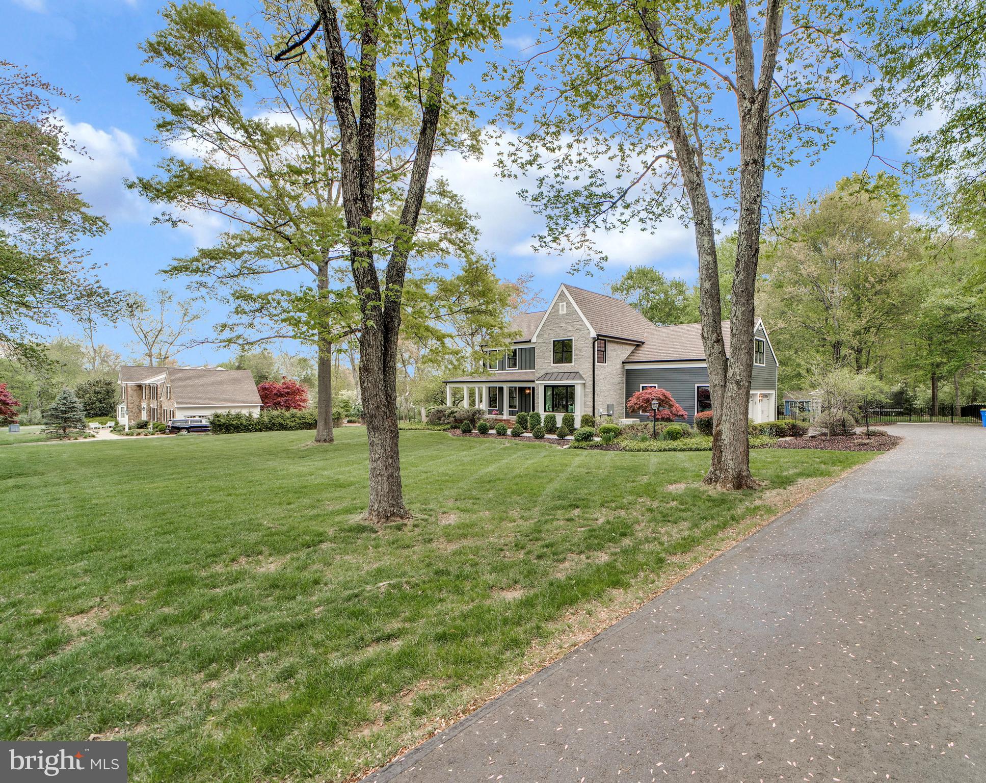 325 Spring Hill Rd