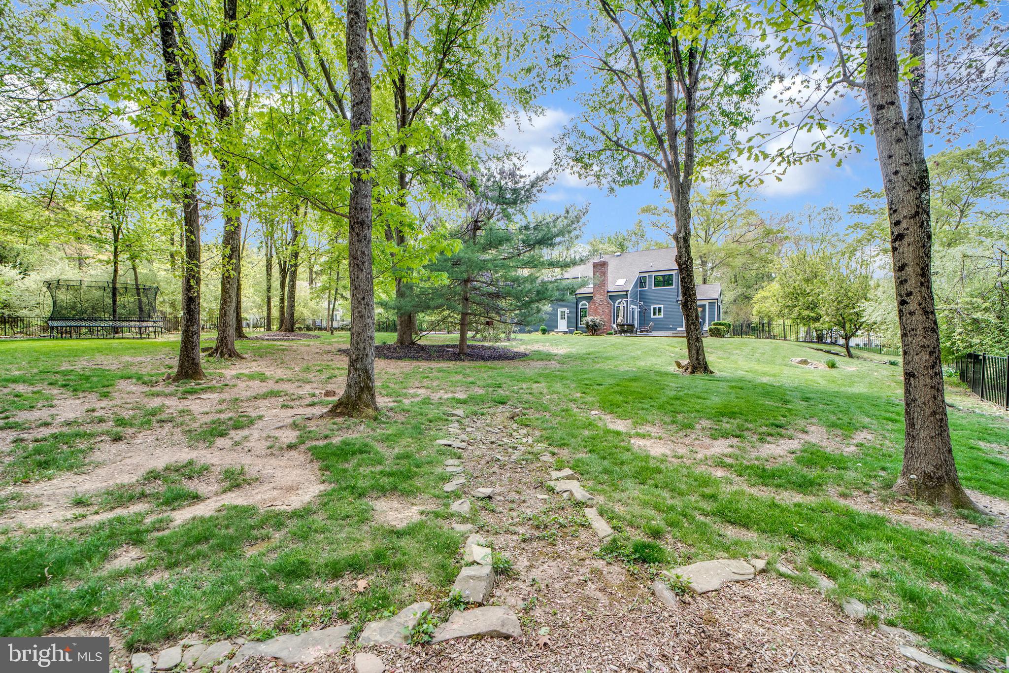 325 Spring Hill Rd