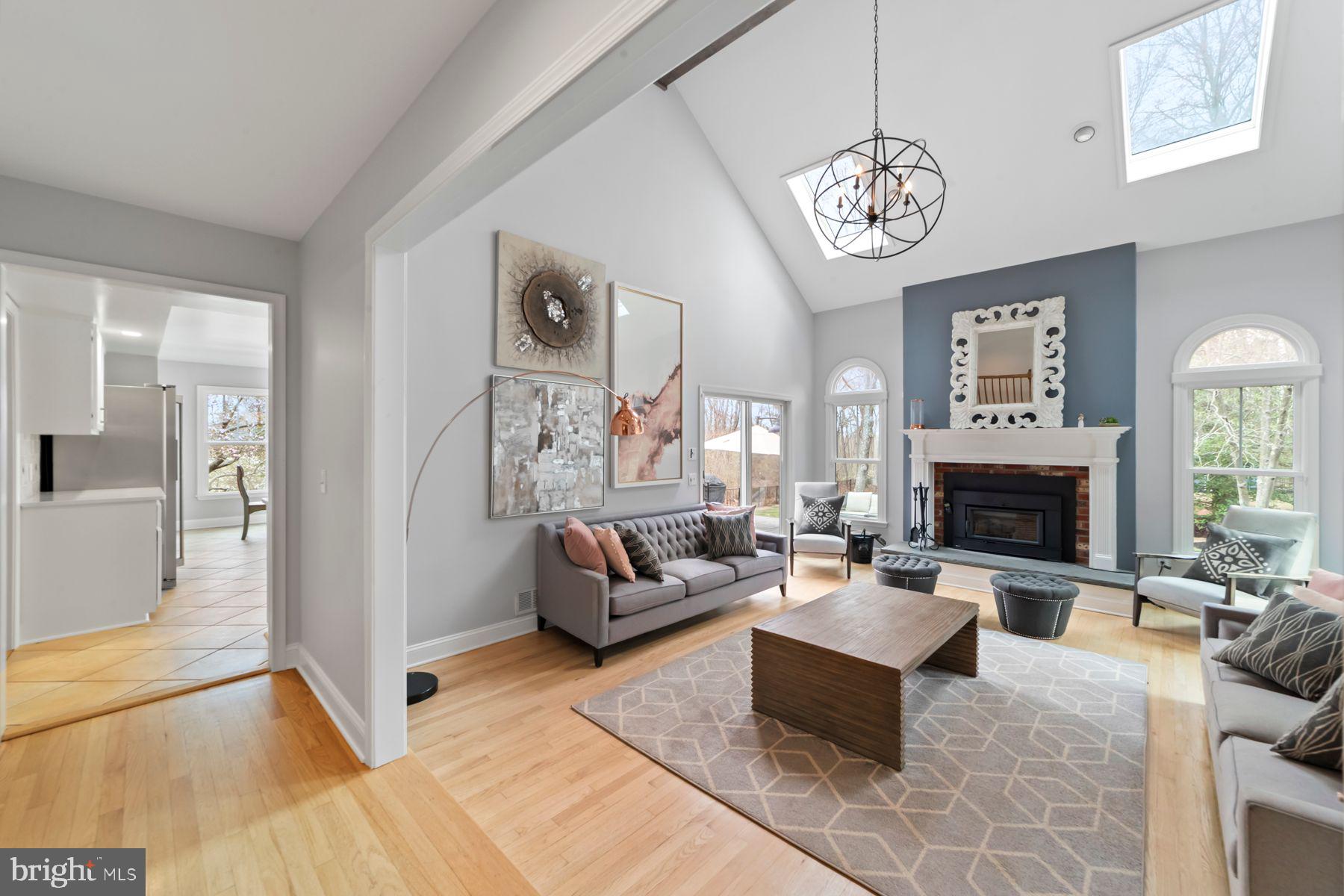 325 Spring Hill Rd