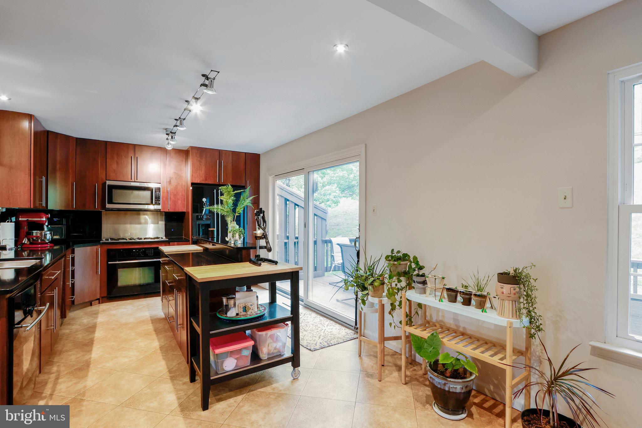 37 MELROSE ROAD C