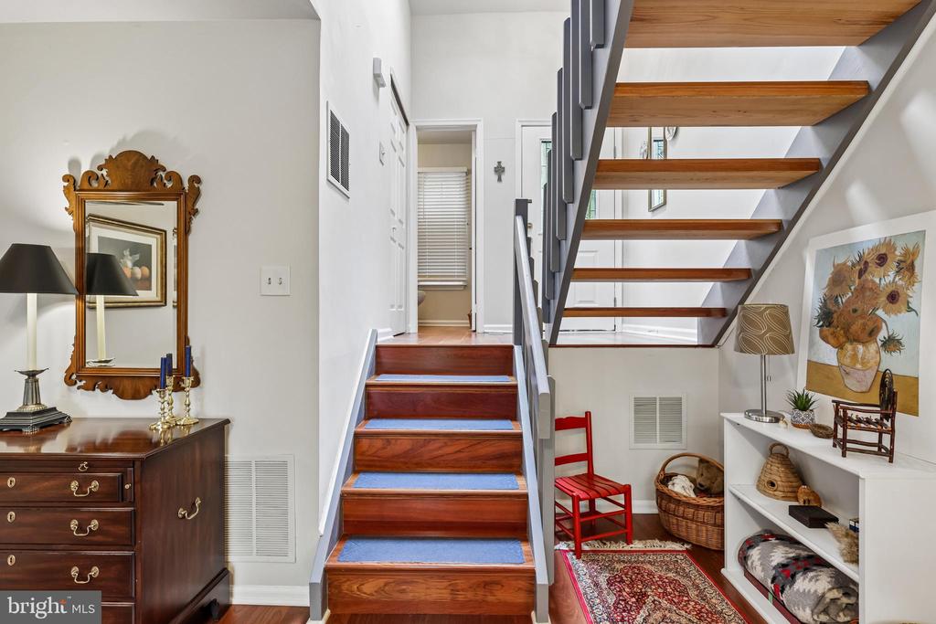 31 CHICOPEE DRIVE
