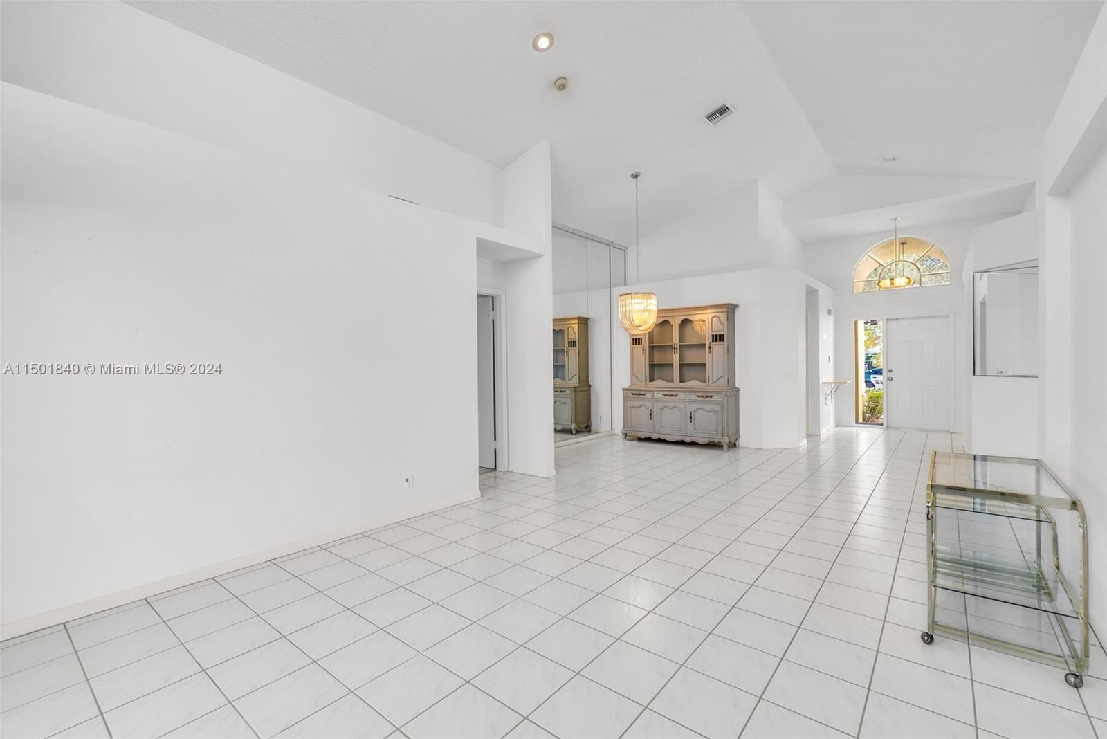253 NW 117th Ave