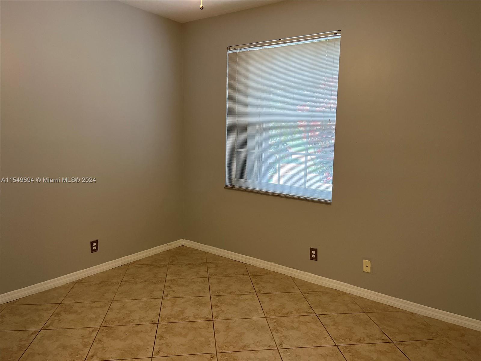 2451 Aragon Blvd # 4