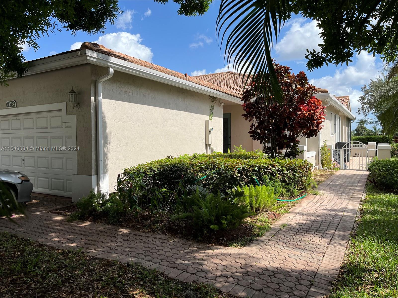 2451 Aragon Blvd # 4