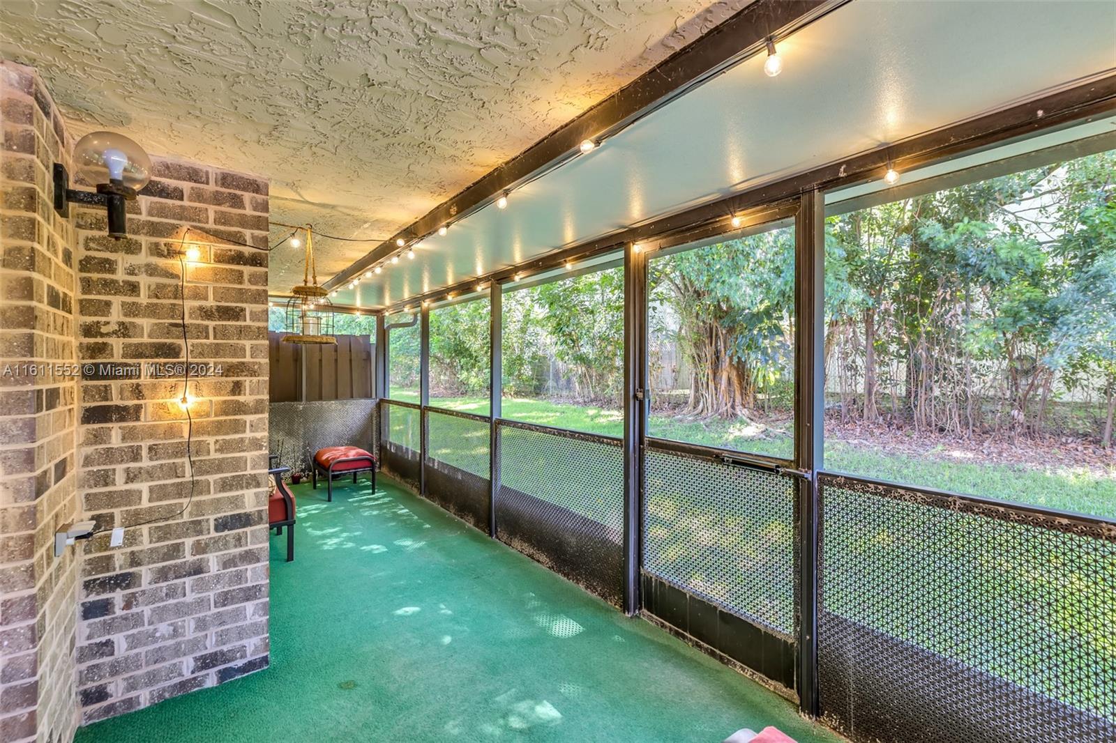 1737 Coral Ave # 1737