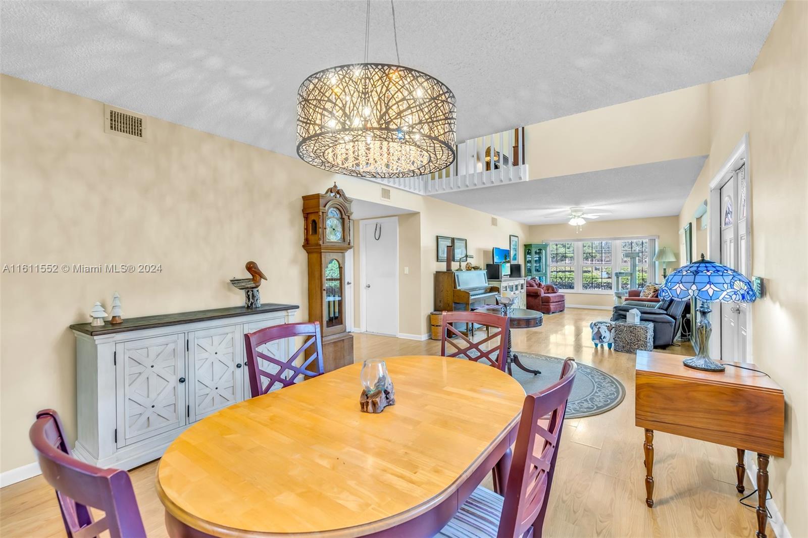 1737 Coral Ave # 1737