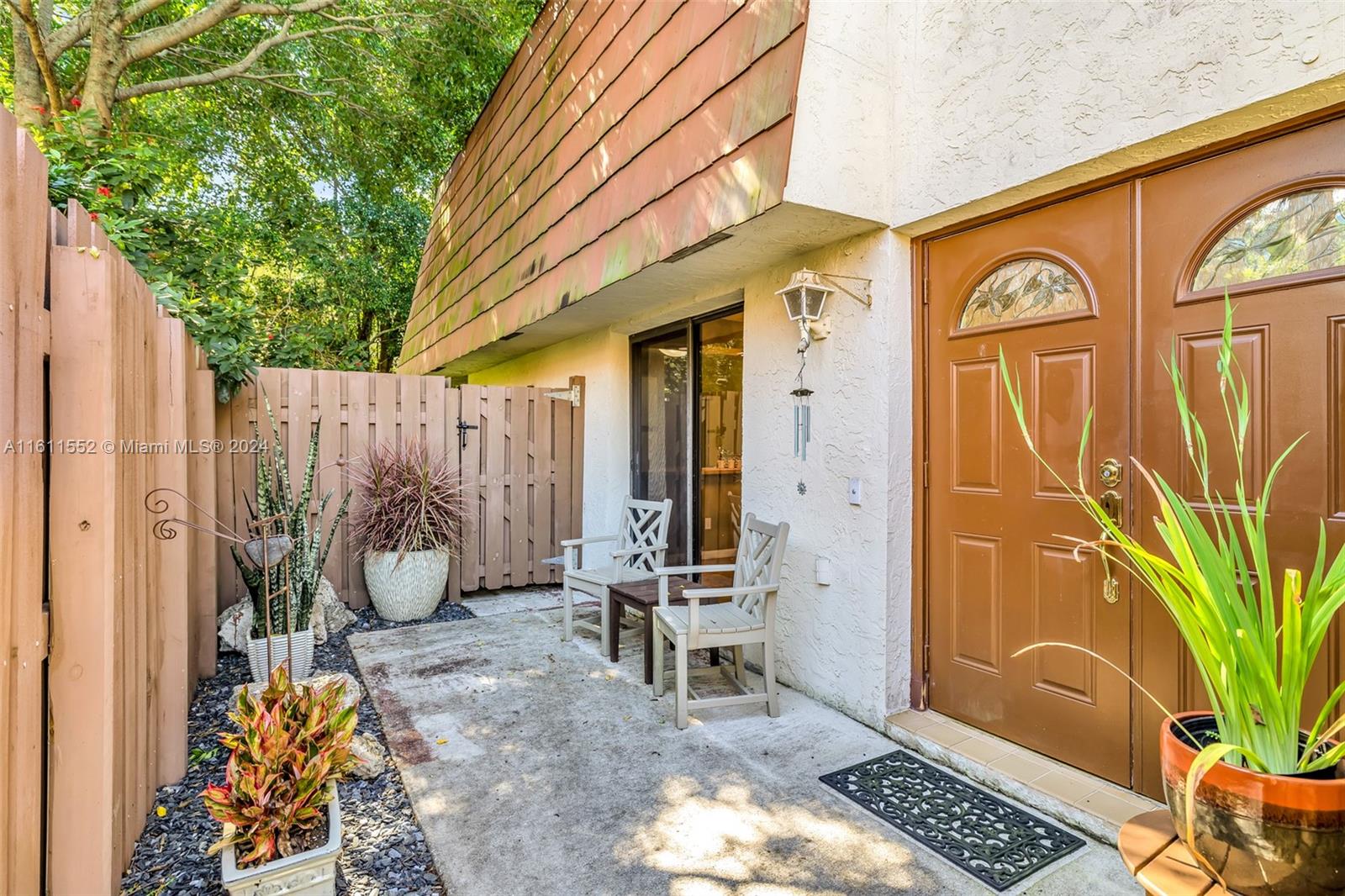 1737 Coral Ave # 1737