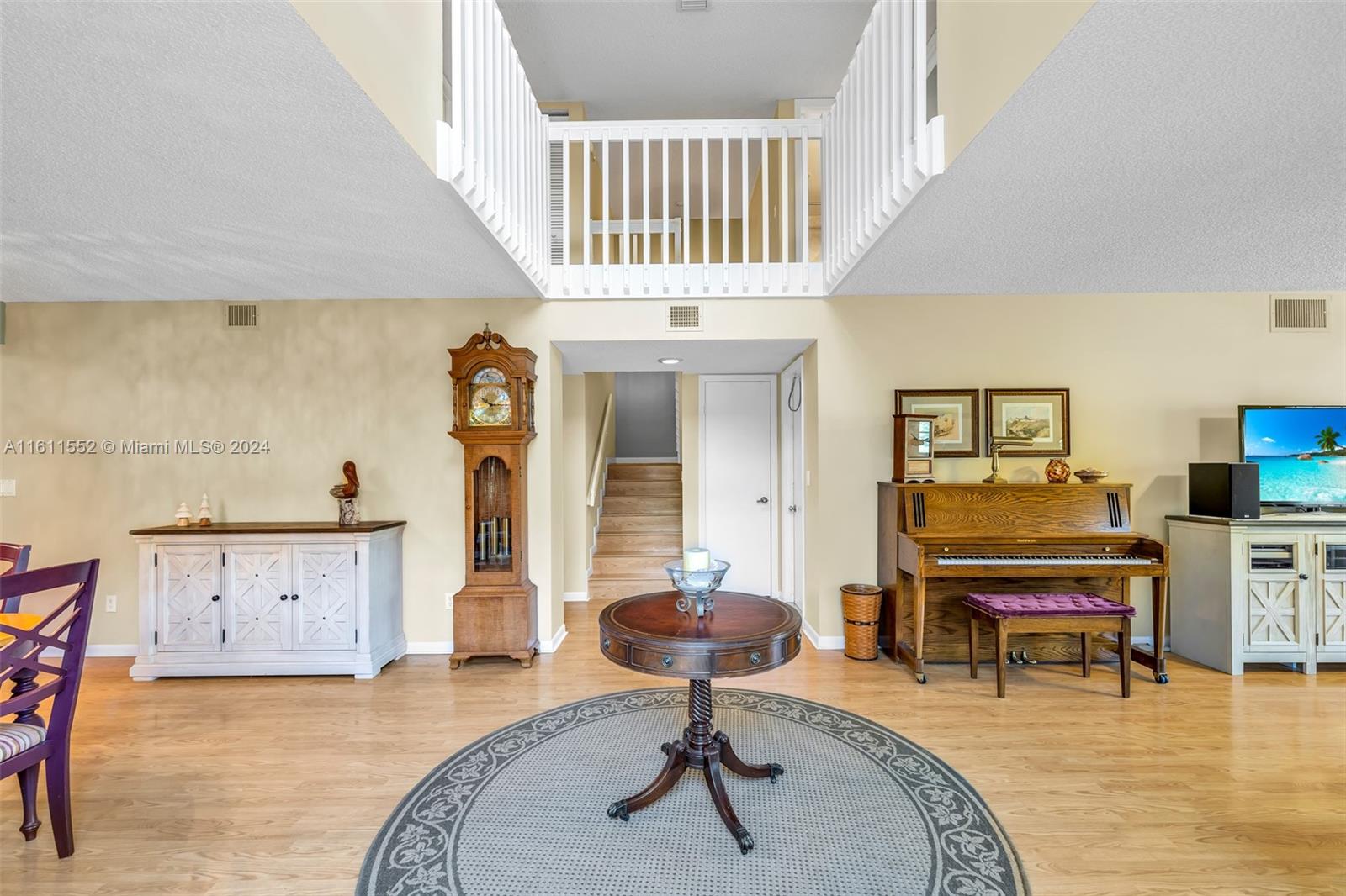 1737 Coral Ave # 1737