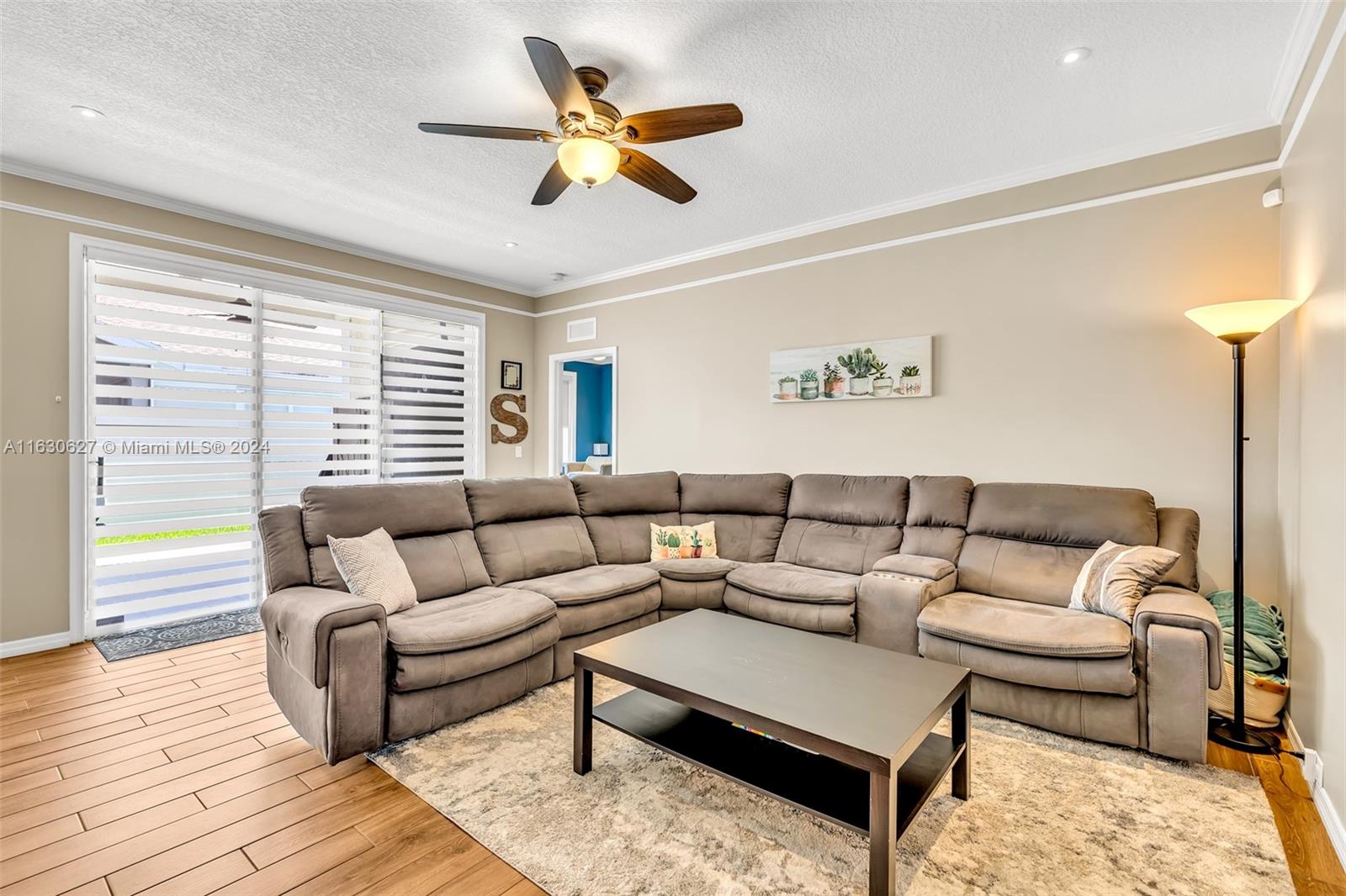 5881 Kelsey Ln