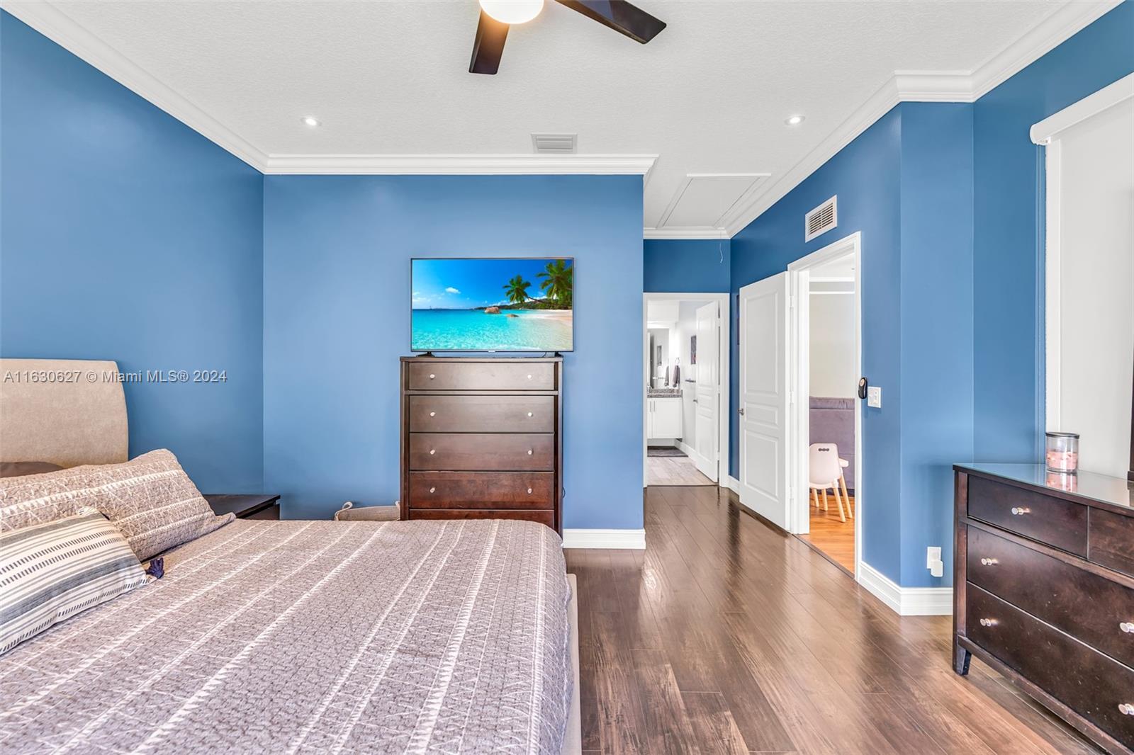5881 Kelsey Ln