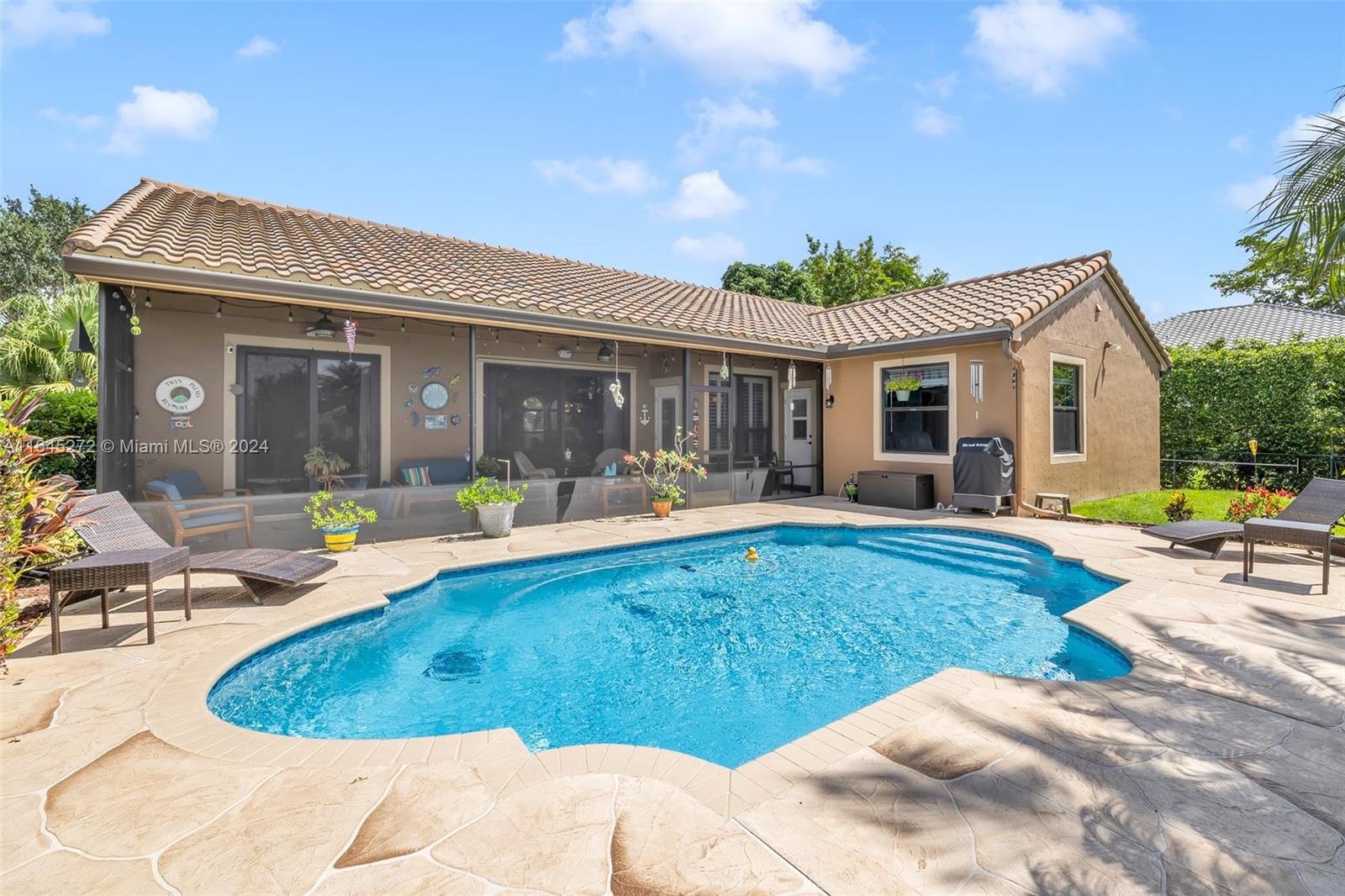 9110 NW 43rd Ct