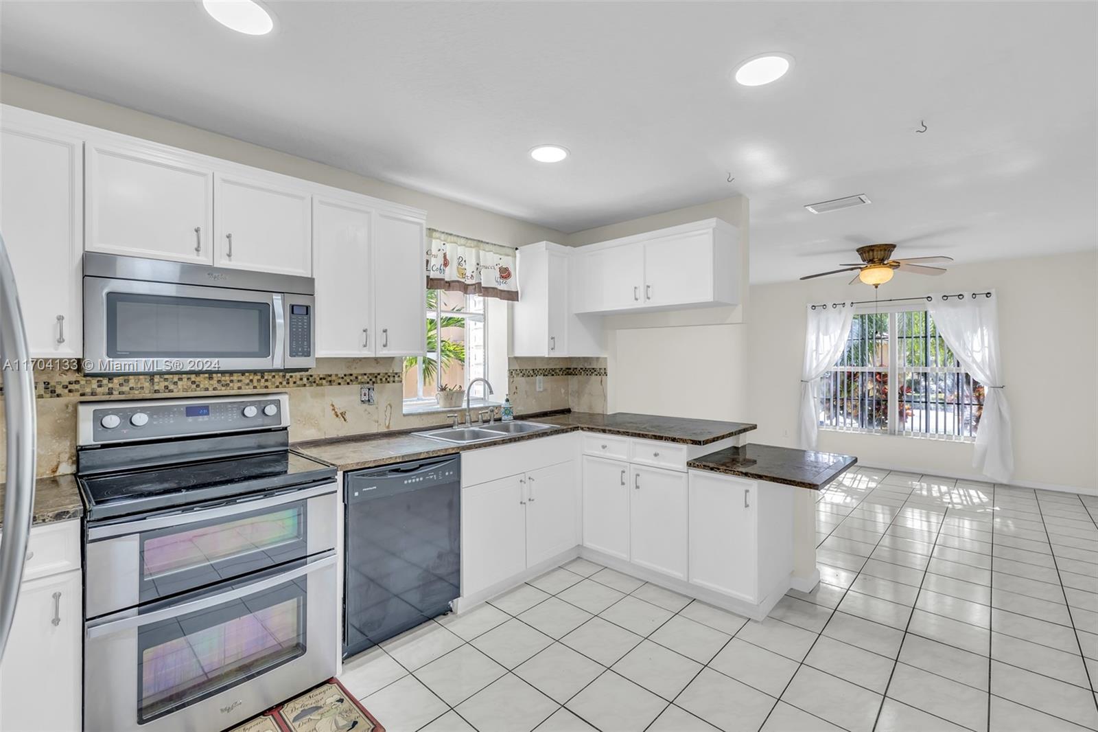 10897 NW 46th Dr