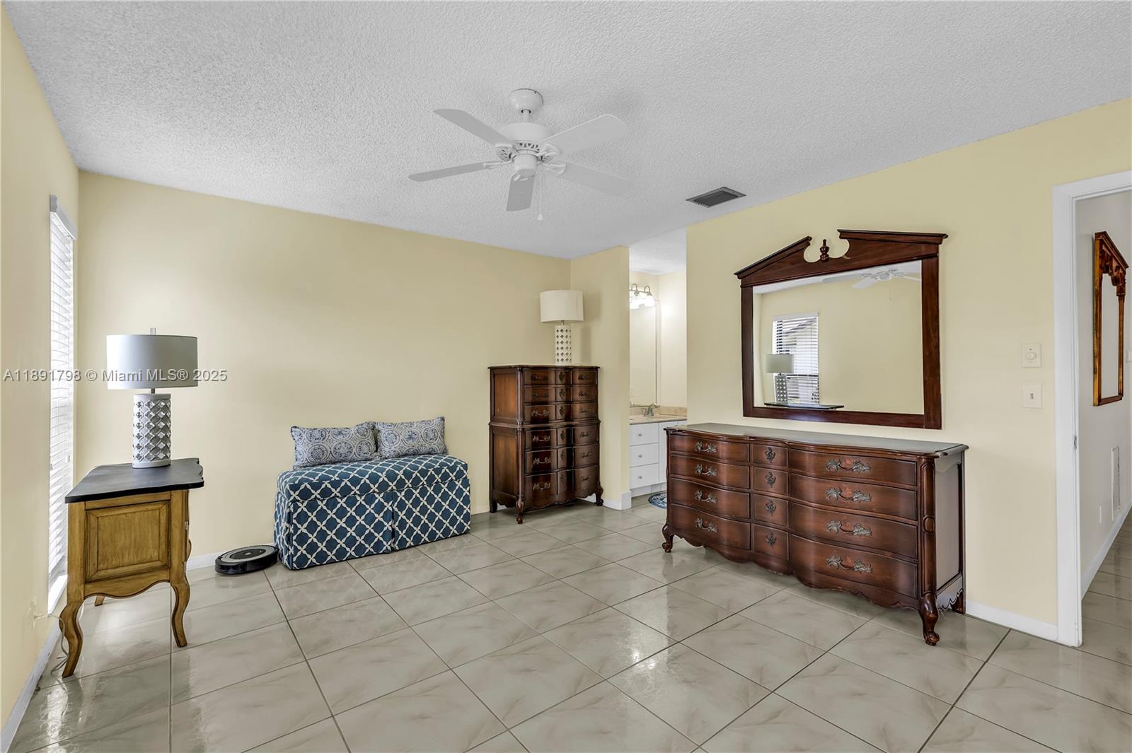2000 SW 15th Pl