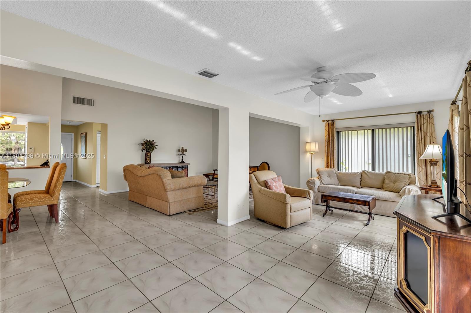 2000 SW 15th Pl