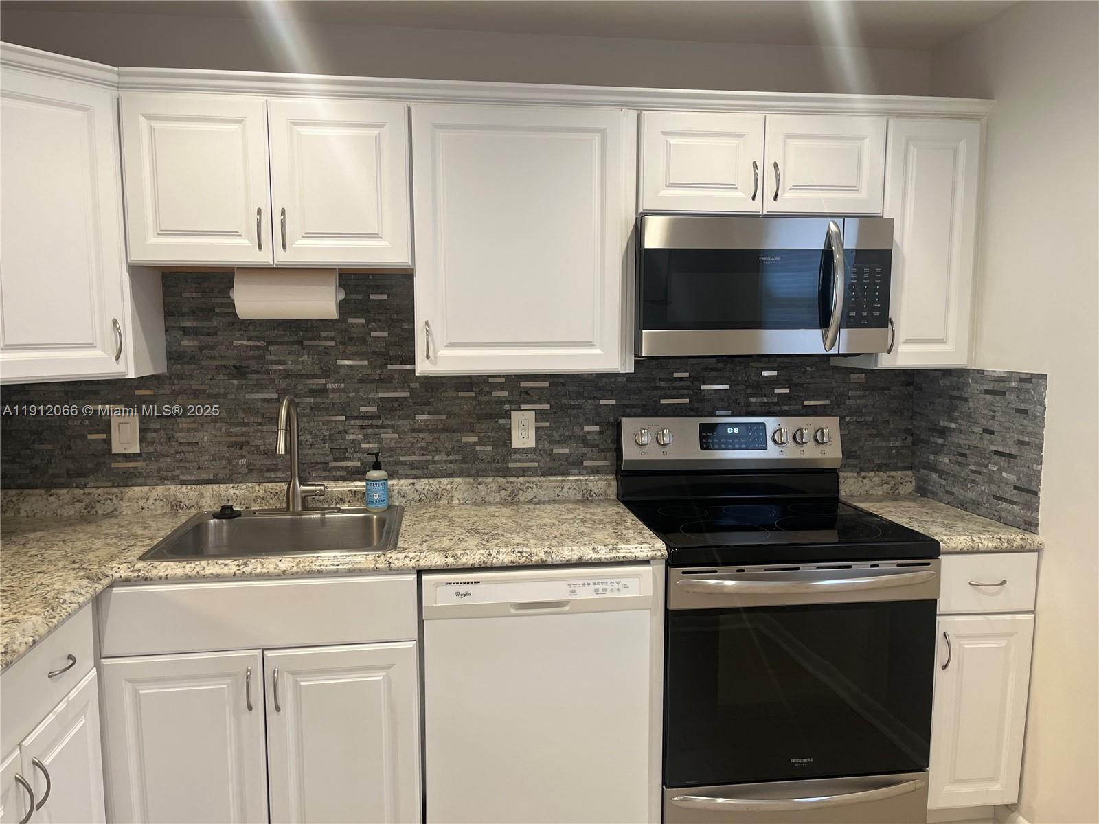 5525 N Lakewood Cir N # 223