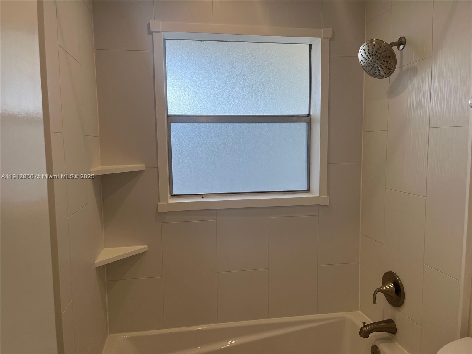 5525 N Lakewood Cir N # 223