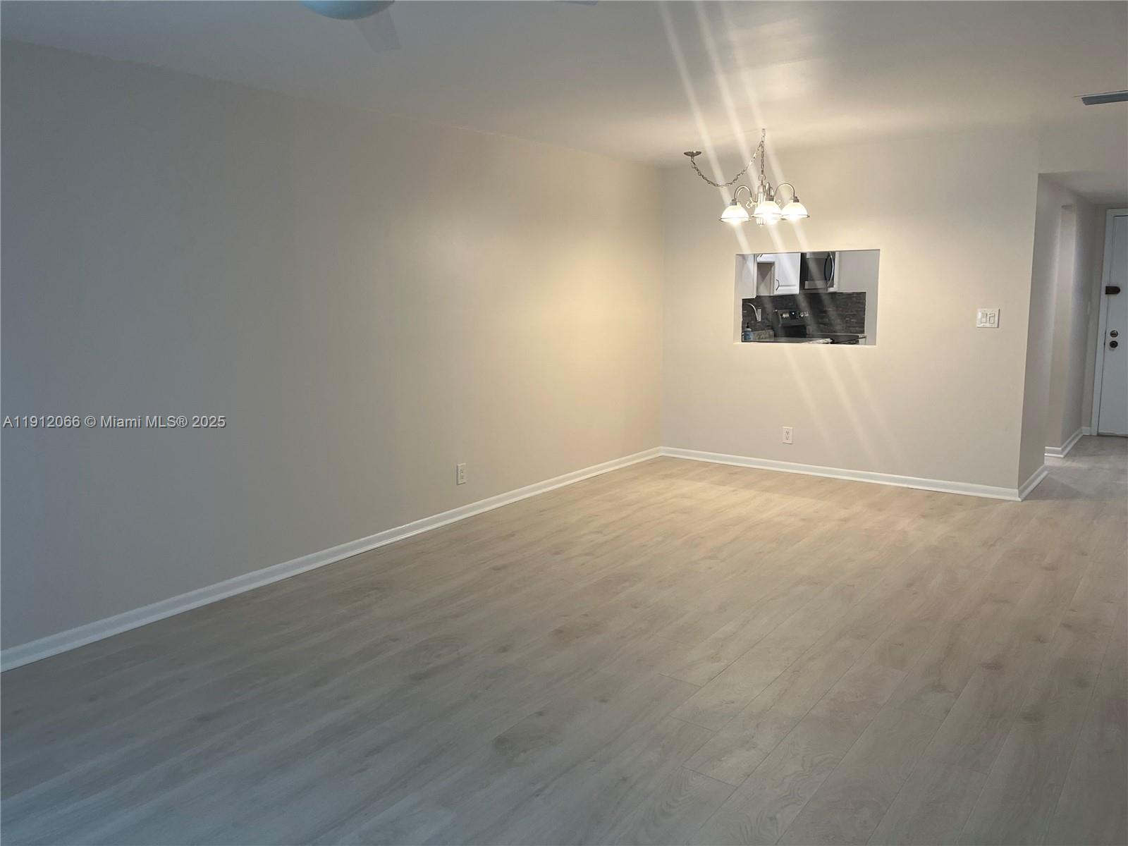 5525 N Lakewood Cir N # 223