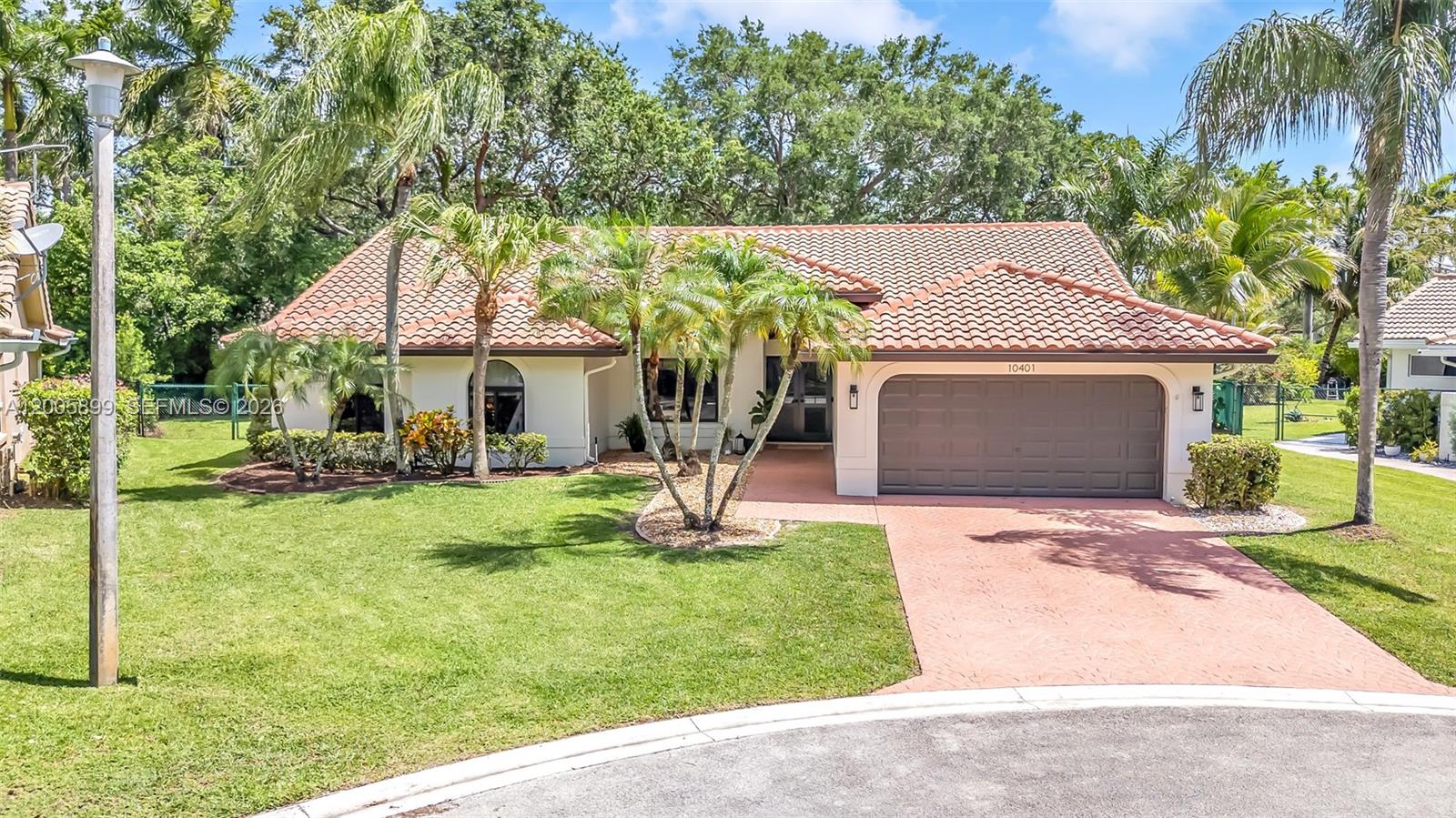 10401 NW 48th Mnr