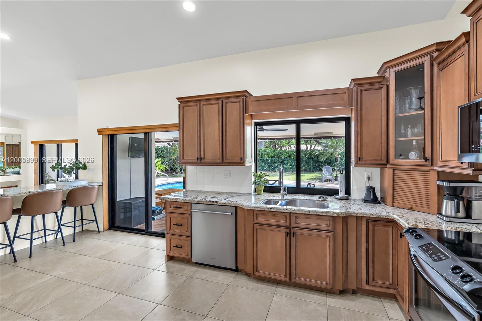 10401 NW 48th Mnr