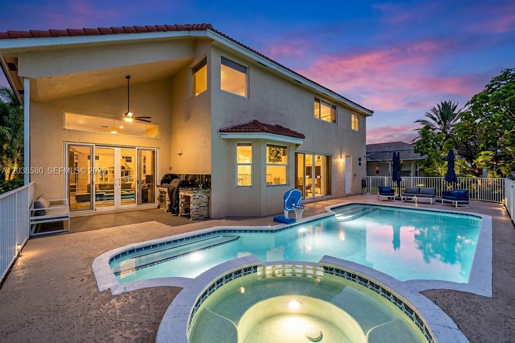 10214 NW 54th Pl