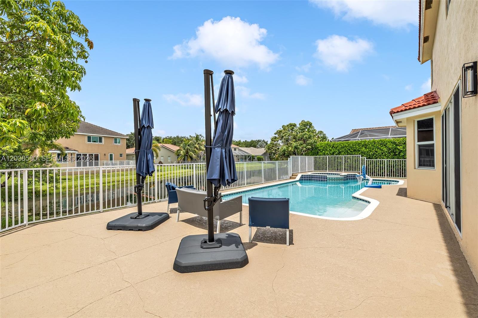 10214 NW 54th Pl