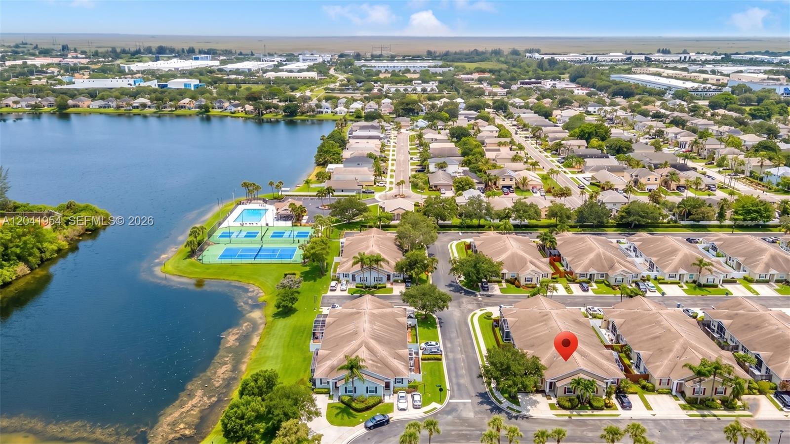 5823 Plum Harbor Cir