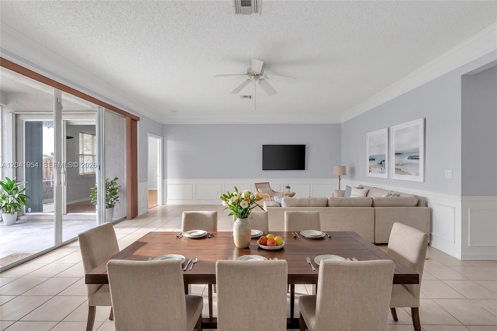 5823 Plum Harbor Cir