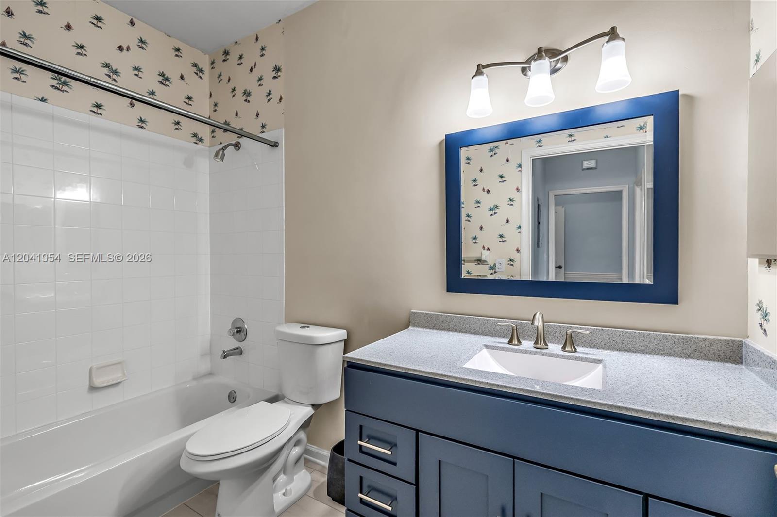 5823 Plum Harbor Cir